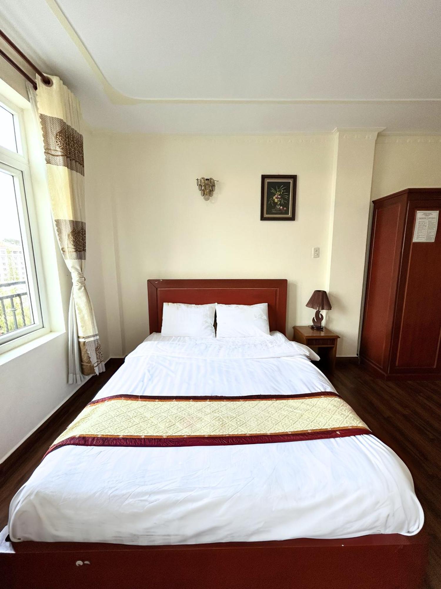 Anh Dao Hotel Da Lat Exterior photo